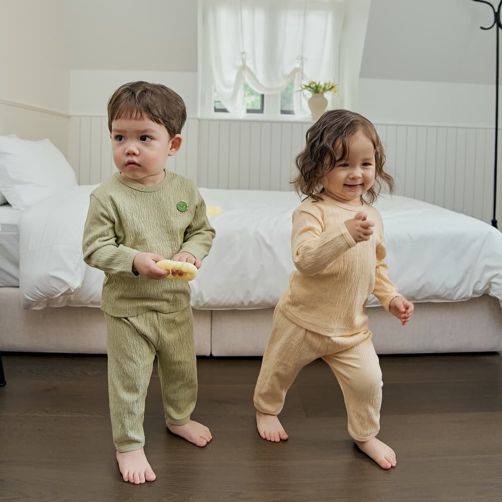 https://mom-mom.cdn-nhncommerce.com/Mall-No-Chsg/20250916/160455.566403916/가을신상116.jpg